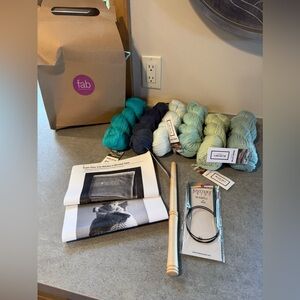 Fab Fabulousyarn.com Baby Blanket Kit with Blue Sky Fibers Kit